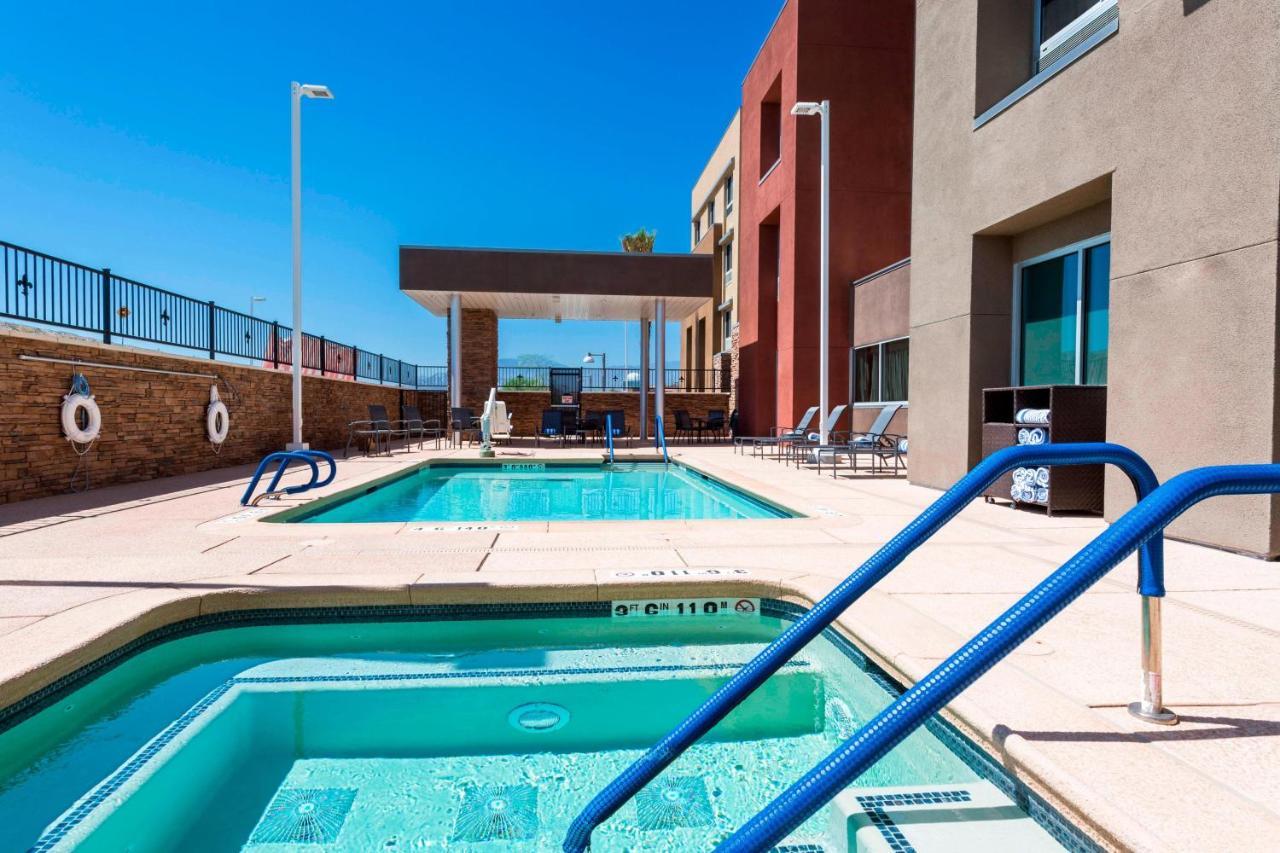 Fairfield By Marriott Inn & Suites Palm Desert Coachella Valley Exterior foto